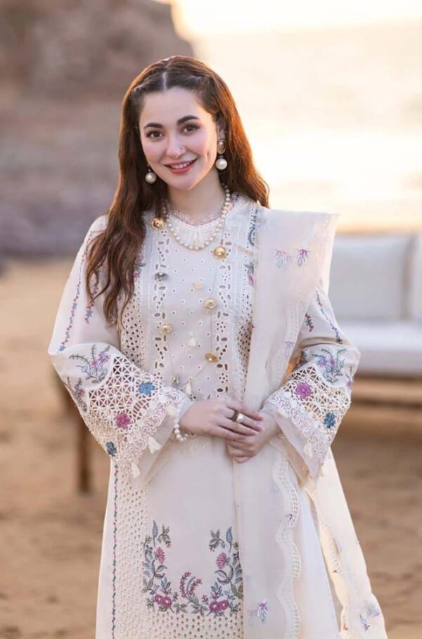 Winter Collection 2025 Brand: Qalamkar Fabric: Linen 3PC Front Full Embroided + Chikenkari Work Digital Printed Dupata